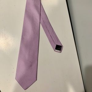Men’s light purple tie